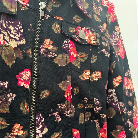 Floral denim zip up jacket - Picture 6 of 7